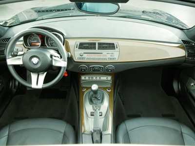 2003 BMW Z4, $9398. Photo 10