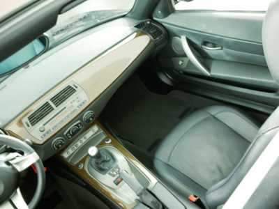 2003 BMW Z4, $9398. Photo 11
