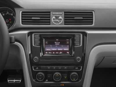 2017 Volkswagen Passat, $0. Photo 10