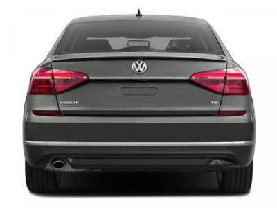2017 Volkswagen Passat, $0. Photo 5