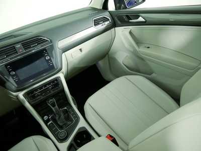 2022 Volkswagen Tiguan, $24498. Photo 11