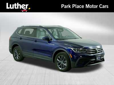 2022 Volkswagen Tiguan, $24498. Photo 1