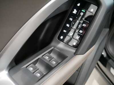 2025 Audi Q5, $61150. Photo 6