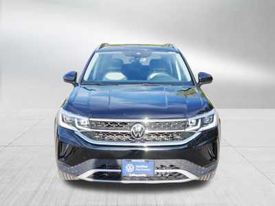 2023 Volkswagen Taos, $25498. Photo 2