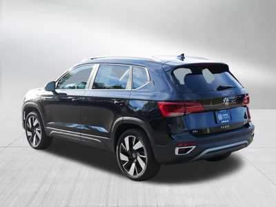 2023 Volkswagen Taos, $25498. Photo 5