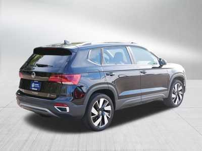 2023 Volkswagen Taos, $25498. Photo 7