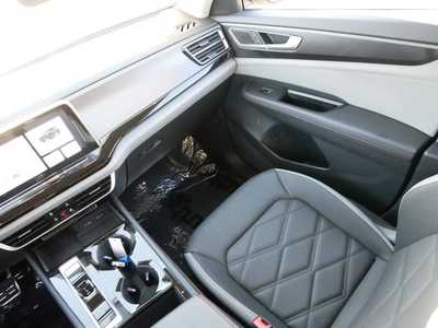 2024 Volkswagen Atlas, $41998. Photo 11