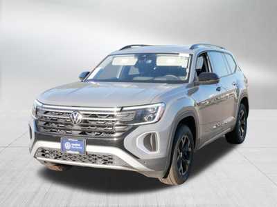 2024 Volkswagen Atlas, $41998. Photo 2