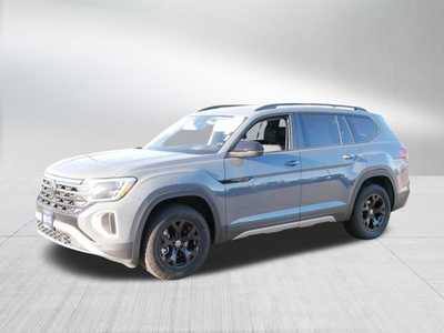 2024 Volkswagen Atlas, $41998. Photo 3
