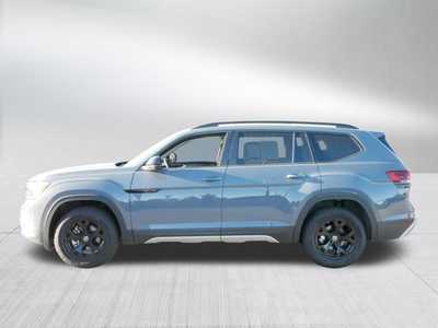 2024 Volkswagen Atlas, $41998. Photo 4