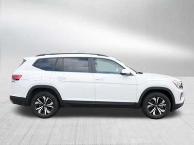 2024 Volkswagen Atlas, $31398. Photo 8