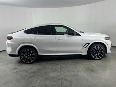 2025 BMW X6, $118998. Photo 8