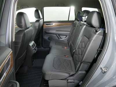 2025 Volkswagen Atlas, $46982. Photo 7