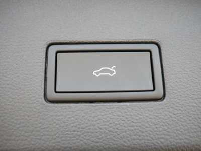 2025 Volkswagen Atlas, $49356. Photo 6