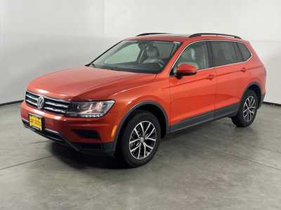 2019 Volkswagen Tiguan, $16998. Photo 3