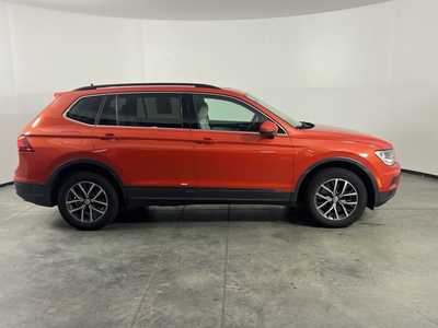 2019 Volkswagen Tiguan, $16998. Photo 8