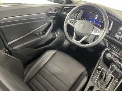 2023 Volkswagen Jetta, $18998. Photo 7