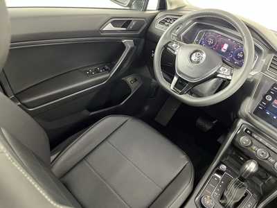 2021 Volkswagen Tiguan, $21498. Photo 6