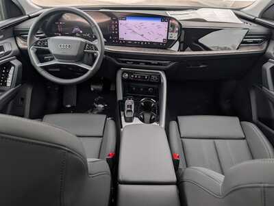 2025 Audi Q5, $61045. Photo 8