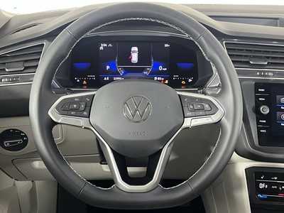 2022 Volkswagen Tiguan, $25000. Photo 12