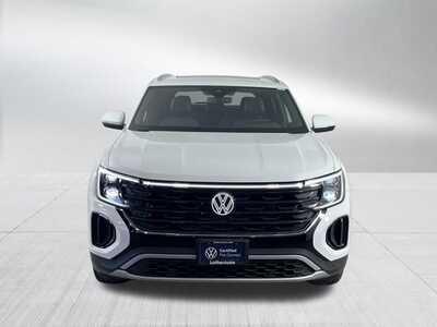 2025 Volkswagen Atlas, $39498. Photo 2
