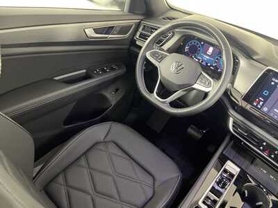 2025 Volkswagen Atlas, $39498. Photo 9