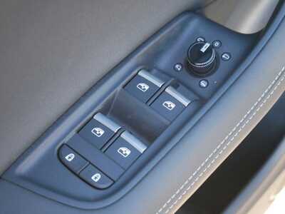 2025 Audi Q8, $77998. Photo 5