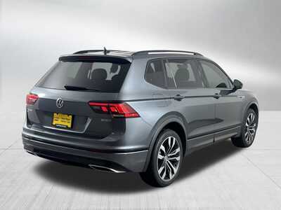 2020 Volkswagen Tiguan, $20498. Photo 7