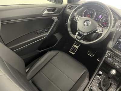 2020 Volkswagen Tiguan, $20498. Photo 9