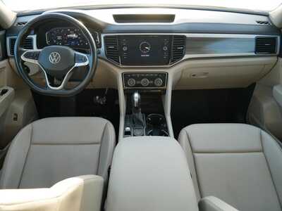 2021 Volkswagen Atlas, $23498. Photo 10