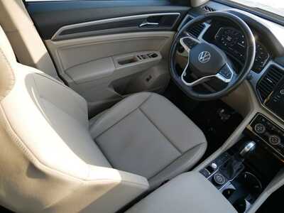 2021 Volkswagen Atlas, $23498. Photo 9