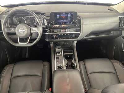 2022 Nissan Pathfinder, $25498. Photo 10