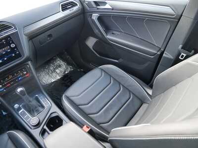2023 Volkswagen Tiguan, $0. Photo 11