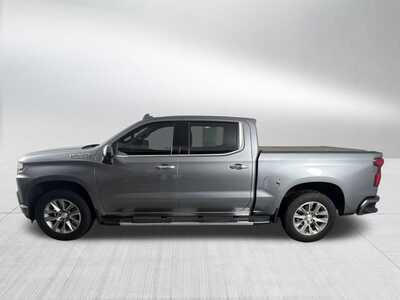 2022 Chevrolet 1500 Crew Cab, $46498. Photo 4