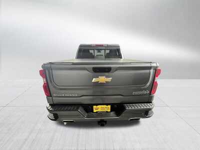 2022 Chevrolet 1500 Crew Cab, $46498. Photo 6