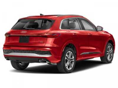 2025 Audi Q5, $60630. Photo 2