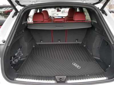 2025 Audi SQ5, $72395. Photo 7