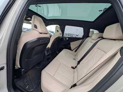 2026 BMW X3, $55565. Photo 7
