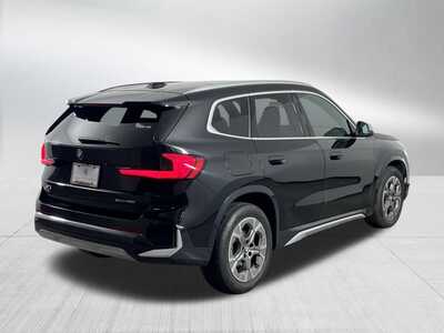 2023 BMW X1, $34198. Photo 7