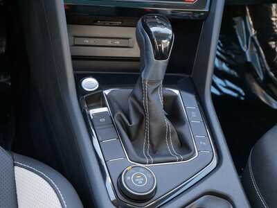 2026 Volkswagen Taos, $38182. Photo 9