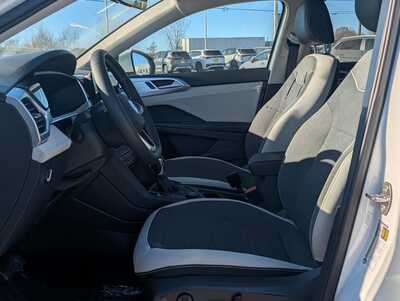 2026 Volkswagen Taos, $33484. Photo 5