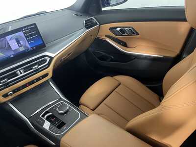 2023 BMW 3 Series, $55000. Photo 11