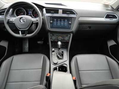 2021 Volkswagen Tiguan, $19198. Photo 10