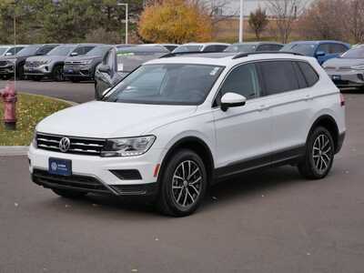 2021 Volkswagen Tiguan, $19198. Photo 3