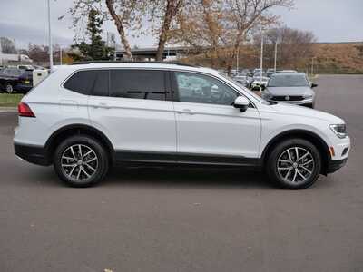 2021 Volkswagen Tiguan, $19198. Photo 8