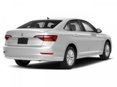 2019 Volkswagen Jetta, $13998. Photo 2