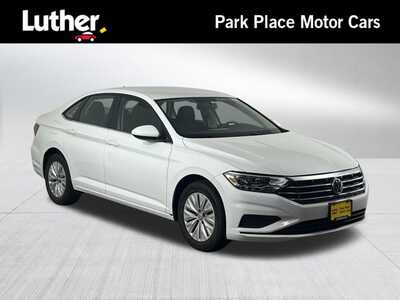 2019 Volkswagen Jetta, $13998. Photo 1