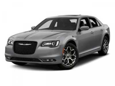 2018 Chrysler 300, $17998. Photo 4