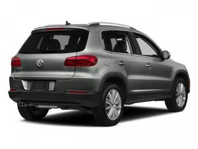 2016 Volkswagen Tiguan, $10000. Photo 5