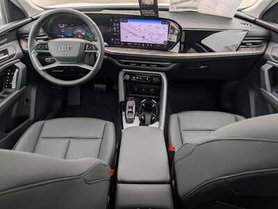2025 Audi Q5, $56630. Photo 8